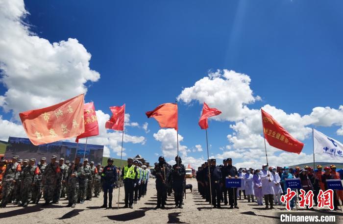 青海舉行玉樹地震十周年紀(jì)念綜合應(yīng)急演練