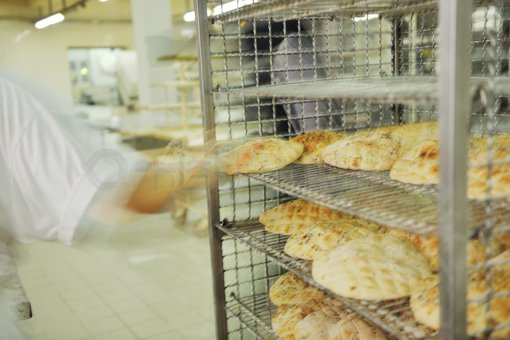 面包烘焙食品工厂生产的新鲜产品产品实拍免费下载_jpg格式_6048像素_编号38549915